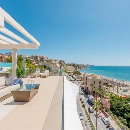 Vivi Homes - Kenzo Pool, Terrace & Sea View