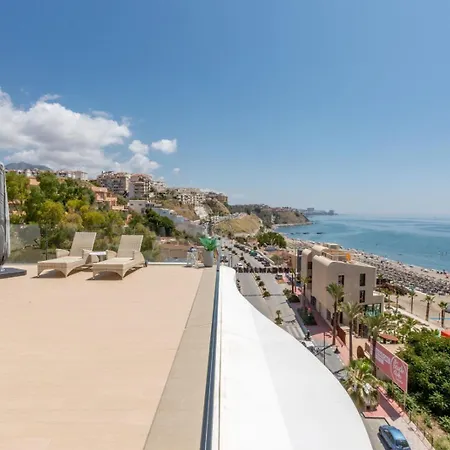 アパート Vivi Homes - Kenzo Pool, Terrace & Sea View