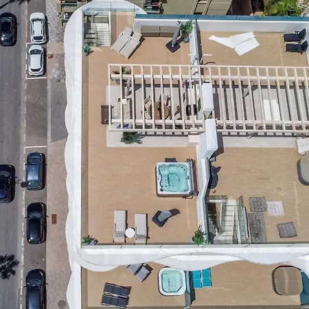 Vivi Homes - Kenzo Pool, Terrace & Sea View *