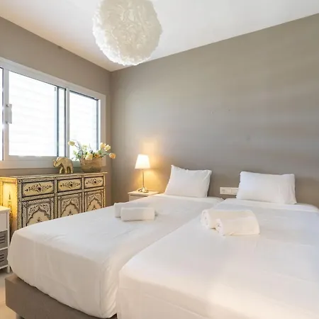 Vivi Homes - La Ola Pool, Terrace & Sea View * Fuengirola